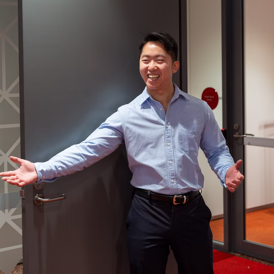 Our founder Vincent Ruan welcoming students into the classroom.