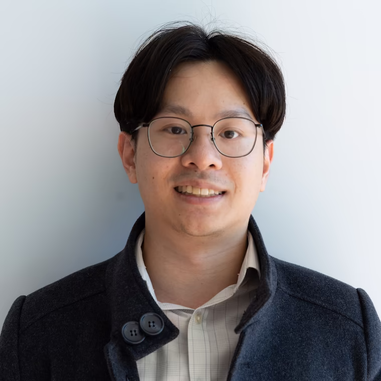 A portrait of our co-founder Vincent Tran.